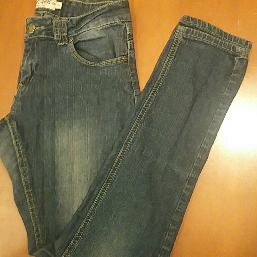 Jeans - Picture 7 of 7